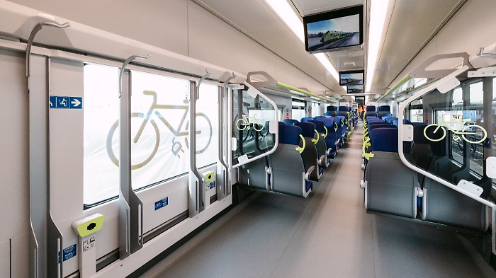 L'interno dei nuovi treni