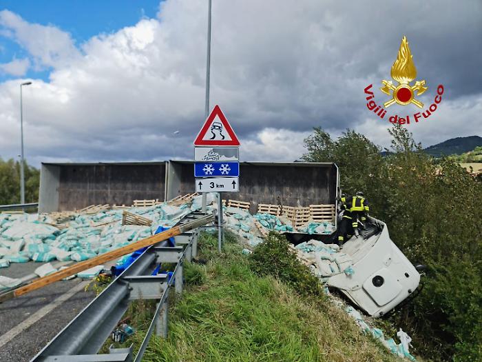 Incidente sulla statale 219 di Gubbio e Pian d’Assino: strada temporaneamente chiusa a Torre Calzolari