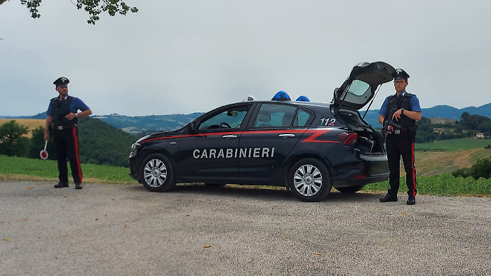 Sorpreso con la cocaina nascosta in un pacchetto di mentine. Arrestato 39enne albanese: per lui scatta il divieto di dimora in Umbria 