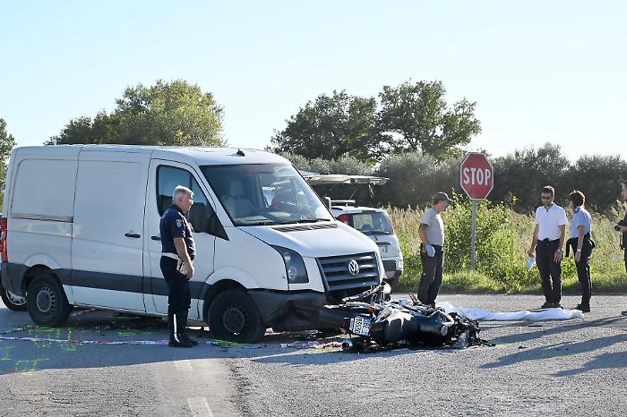 Muore in moto a 62 anni in un tragico incidente a Balanzano. Addio ad Andrea Poponesi