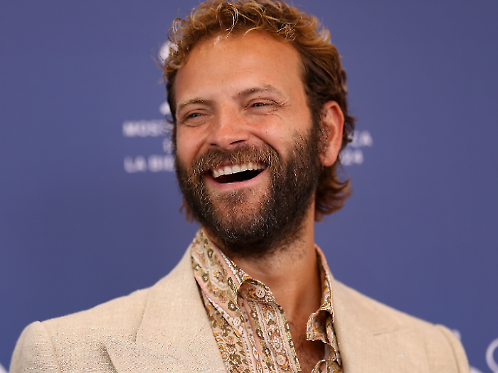 Supernova, Alessandro Borghi da Cattelan presenta il suo ultimo film: un western all’italiana. Ecco la trama