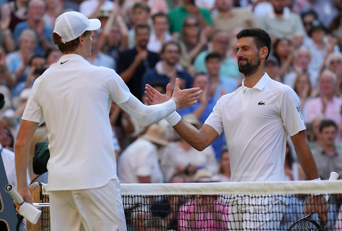 Jannik Sinner sfida Novak Djokovic in semifinale al Six Kings Slam: orario e dove vederla 