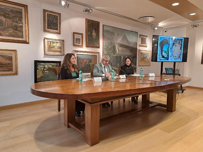Terni, restaurata l'anfora funeraria rinvenuta a Carsulae che conservava i resti di un neonato. A breve l'esposizione