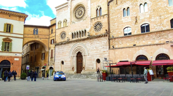 Foligno, già espulso dall’Italia rientra prima del divieto: arrestato 37enne albanese