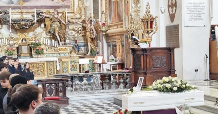 Funerali a Fabriano per Hekuran Cumani: città in lutto per il giovane ucciso a Perugia