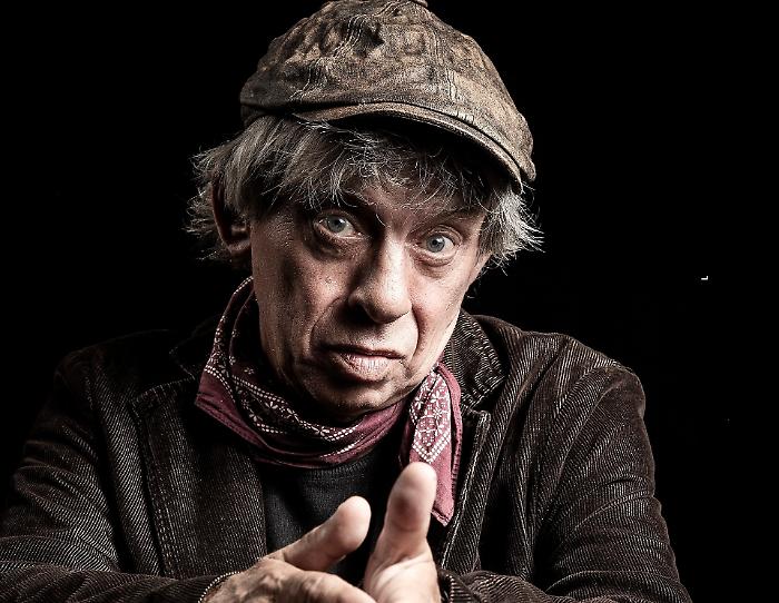 L'attore e comico Paolo Rossi apre la stagione del Manini di Narni con lo spettacolo "Stand Up Classic" 