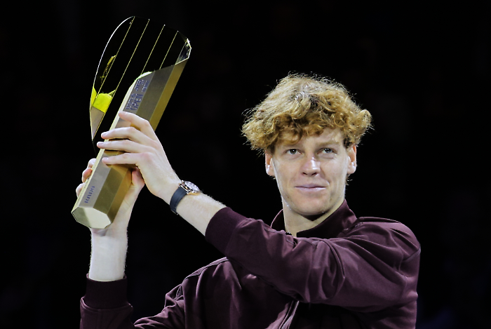 Jannik Sinner, cosa deve fare per tornare numero uno al mondo: lo scenario dopo la sconfitta di Alcaraz a Parigi