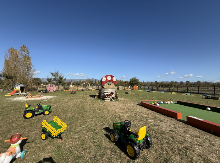 Il Villaggio delle Zucche, un’oasi di gioco, natura e solidarietà nel cuore dell’Umbria