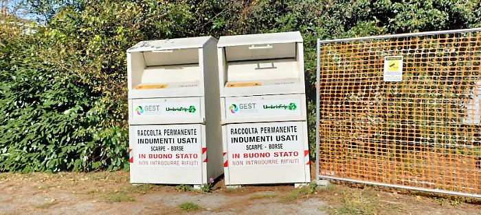 Informazione gratuita: i cassonetti bianchi non sono della Caritas