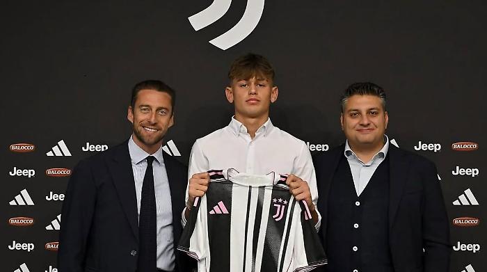 Il perugino Edoardo Rocchetti con la Juventus fino al 2028. E' il primo contratto da professionista per il talento umbro