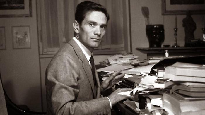 Pier Paolo Pasolini, il tributo della Rai e di Mediaset a 50 anni dalla morte: tutti gli appuntamenti
