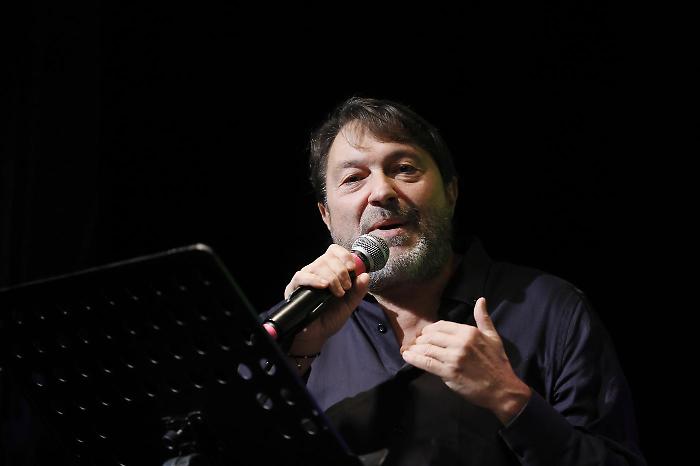 Report stasera 2 novembre, le anticipazioni. Dalla Terra dei Fuochi al Garante della privacy: le inchieste che scuotono l&rsquo;Italia