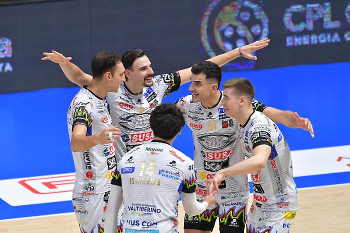La Sir infila la quarta vittoria, Modena battuta in 4 set