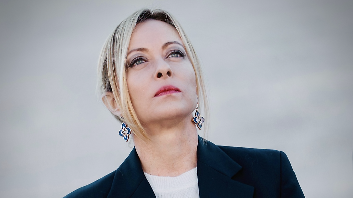 Quanto guadagna Giorgia Meloni? Redditi della premier dimezzati e spunta una nuova casa