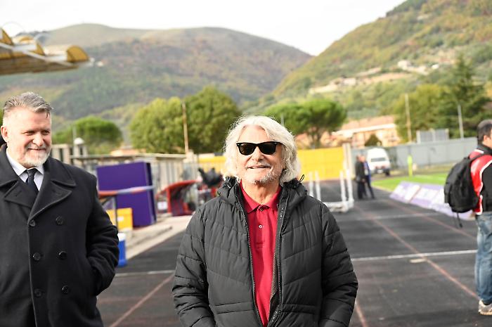 Ferrero in campo senza pass, inibizione per lui e multa alla Ternana