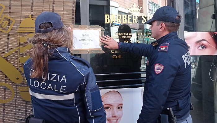 barbiere terni chiuso negozio