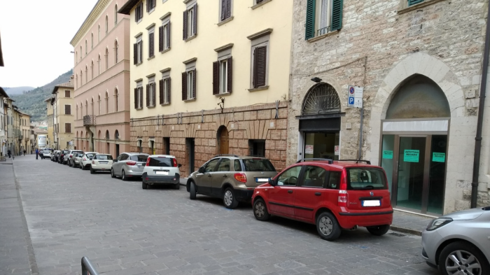 Gravi irregolarit&agrave; in un bar del centro storico, sospesa l'attivit&agrave; e denunciata la titolare