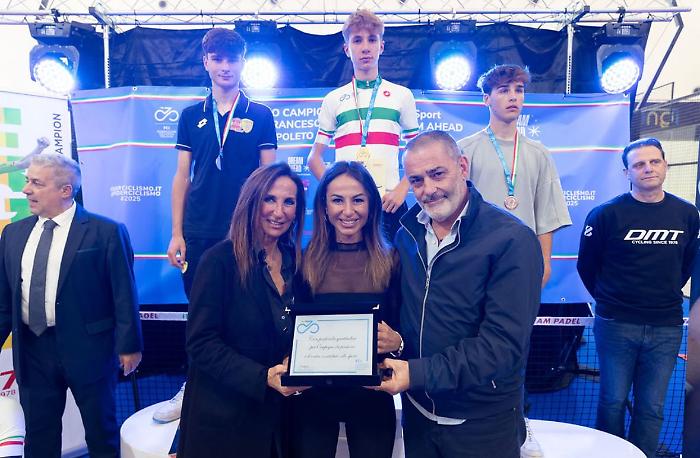 Ciclismo, il primo campionato italiano eSport infiamma Spoleto