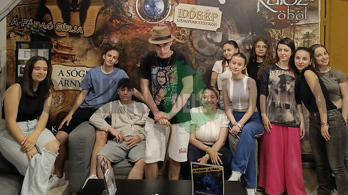 Scattano gli aumenti per gli insegnanti: tutto sull'inserto scuola