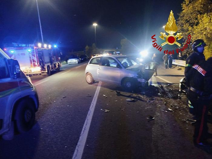 Frontale tra due auto lungo la variante a Tavernelle: due feriti. Intervenuto anche l'elisoccorso