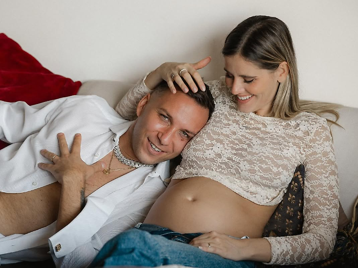 Briga e la storia d'amore con la moglie Arianna: il primo incontro, le canzoni dedicate, l'annuncio della gravidanza 