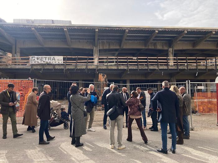 Terni, dalla riqualificazione in piazza del Mercato per Superconti a Largo Manni passando per le idee-progetto di Largo Cairoli: il tour con amministratori e Confcommercio