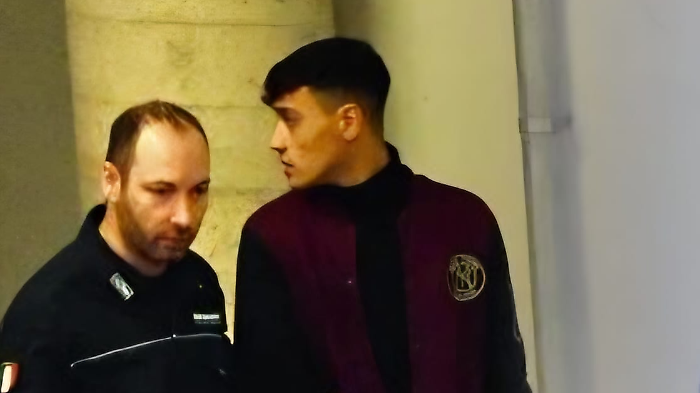 Delitto Cumani, Amri alla sorella: "Hai buttato tu il coltello lì?"