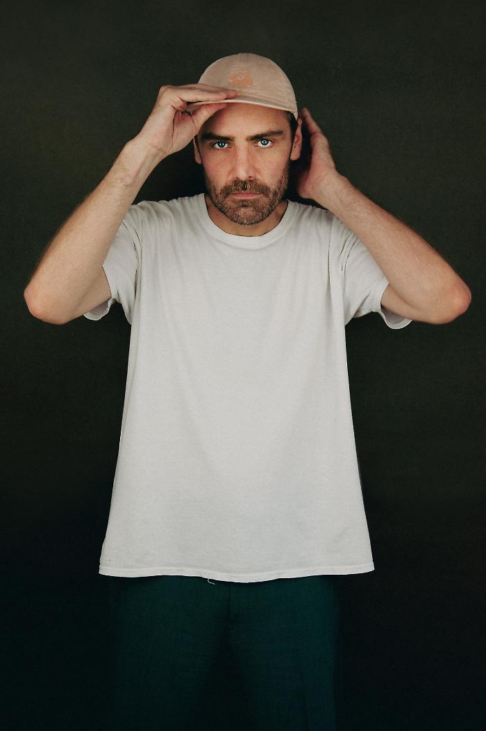 Dutch Nazari: “La musica riesce a emozionare se contiene un principio di verità condiviso”. L'intervista al rapper prima della partenza del tour da Perugia