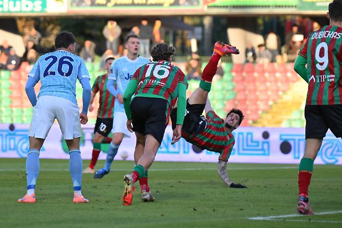 La Ternana torna alla vittoria: Leonardi manda ko la Juventus Next Gen (1-0)
