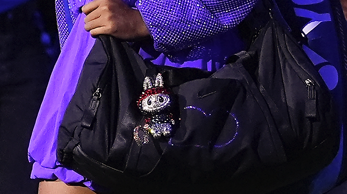 Little Treat Culture, perchè comprare un Labubu invece di una casa. L'effetto Dopamine Marketing (da tenere a mente anche per il Black Friday)