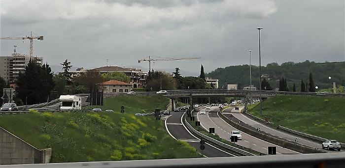 Il raddoppio delle rampe a Ponte San Giovanni mette (quasi) tutti d'accordo