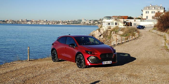 Sesta generazione per la Nuova Clio