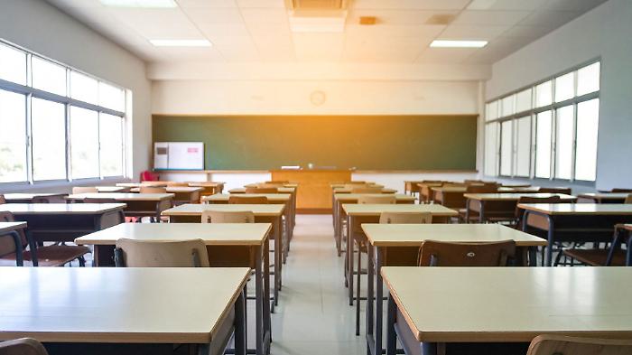 Legionella nell'acqua della scuola Montedoro: bambini ospitati nelle sale della parrocchia Madonna del Latte