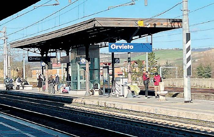 Orvieto, Intercity 598: tempi intollerabili, richiesta Direttissima
