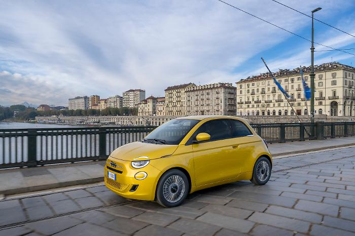 Fiat 500 Hybrid: Torino riaccende i motori