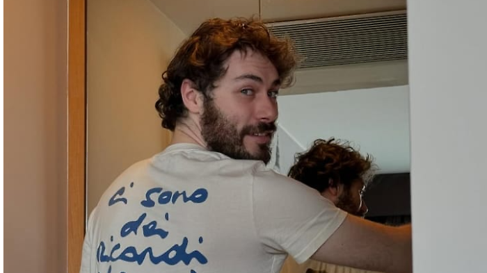 Pinguini Tattici Nucleari, Riccardo Zanotti è diventato papà: l'annuncio sui social. Il sesso e il nome del bambino 