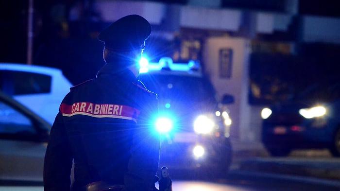 Aggredisce e molesta una prostituta in via Settevalli: arrestato un ragazzo di 24 anni 