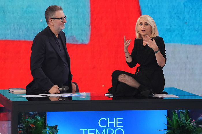 Che tempo che fa stasera in tv domenica 4 maggio su Nove. Da Francesco Totti a Elodie: ospiti e anticipazioni