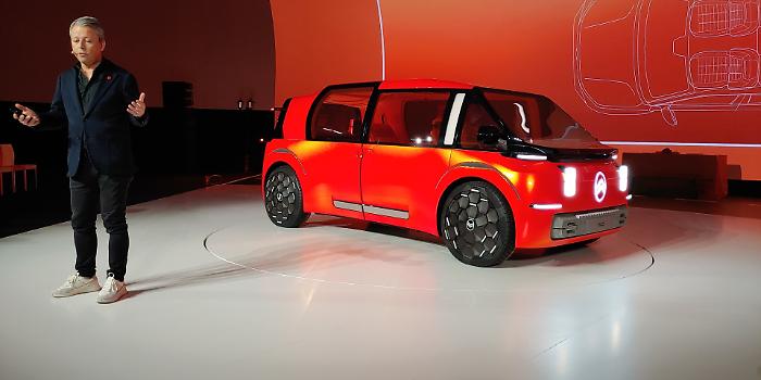 Citroen ELO: rEst (riposo), pLay (svago), wOrk (lavoro)