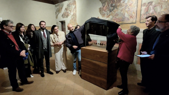Città di Castello, grande successo per la restituzione dei Sigilli della città alla Pinacoteca comunale