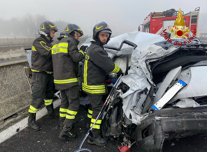 Grave incidente a Ospedalicchio: coinvolti tre veicoli. Un ferito 