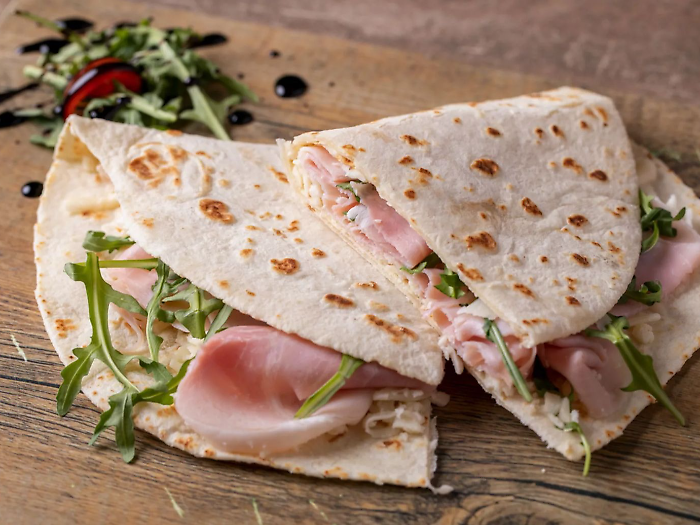La piadina è il pasto più ordinato da Deliveroo nel 2025 in Italia
