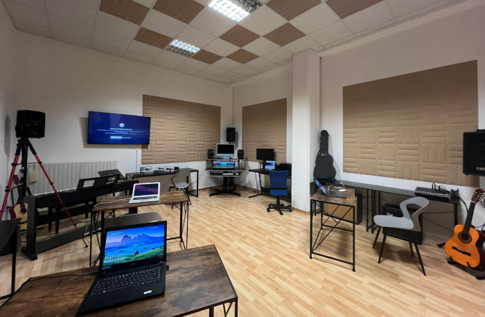 Aule digitali, nuova leva di sviluppo. Il sindaco all’inaugurazione: "Investiamo su un’offerta formativa attrattiva e moderna"