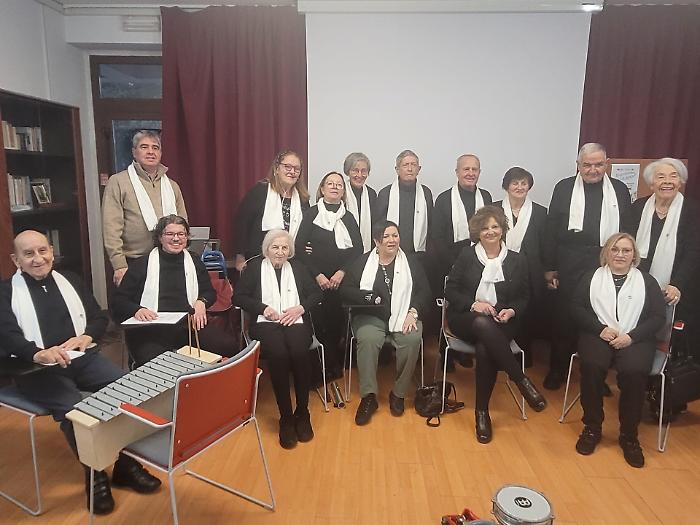 Quando l'afasia incontra la musica: successo per il debutto del coro Note che parlano a Perugia