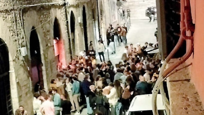 Finisce in ospedale per disturbi del sonno: &ldquo;Abito in centro e mi sono ammalata perch&eacute; non dormo pi&ugrave; per il caos &rdquo;