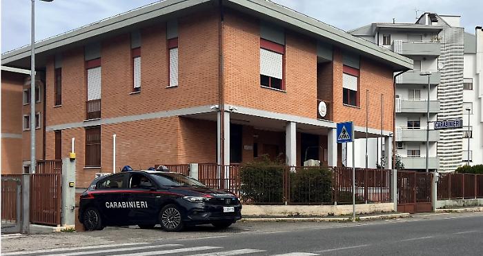Narni, rubavano borse nelle auto e nei locali: in quattro arrestati dai carabinieri