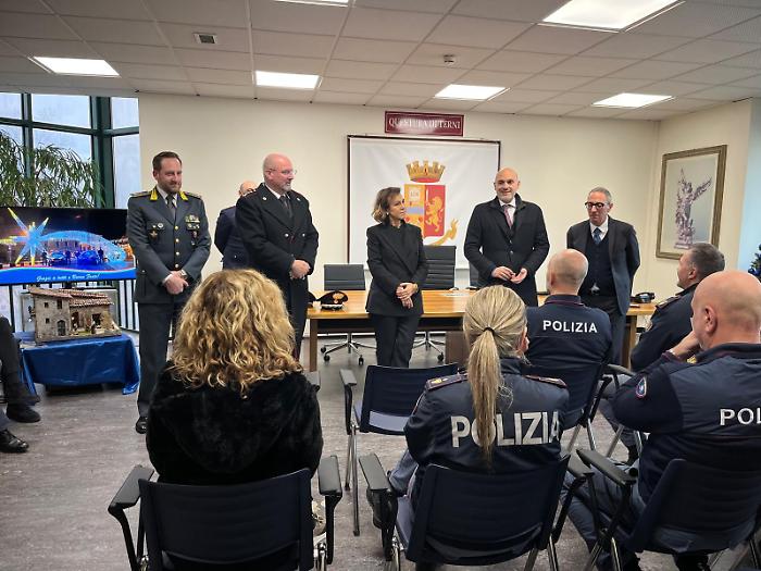 Terni, il sottosegretario Prisco con il prefetto Orlando in visita nelle sale operative