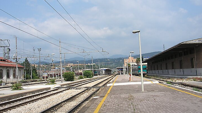 Riaperta la linea ferroviaria Foligno-Orte che era stata chiusa per il rinvenimento di un cadavere