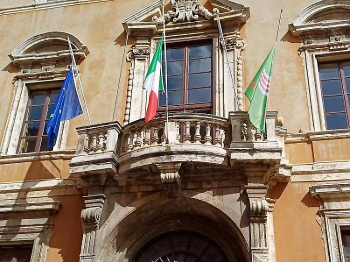 Riforma delle partecipate della Regione Umbria: tagli e risparmi in 24 mesi