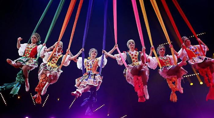 Festival del Circo di Montecarlo stasera in tv su Rai 1: commento di Laura Barth e Alessandro Serena